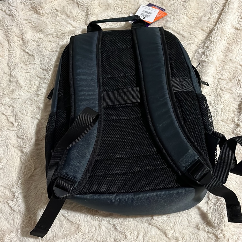 New With Tag Targus Computer Back Pack - image 3